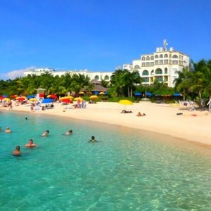 Doctor's Cave Beach, Montego Bay